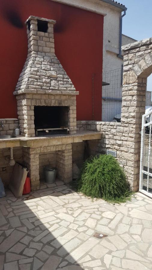Apartment Matej Pula Zewnętrze zdjęcie